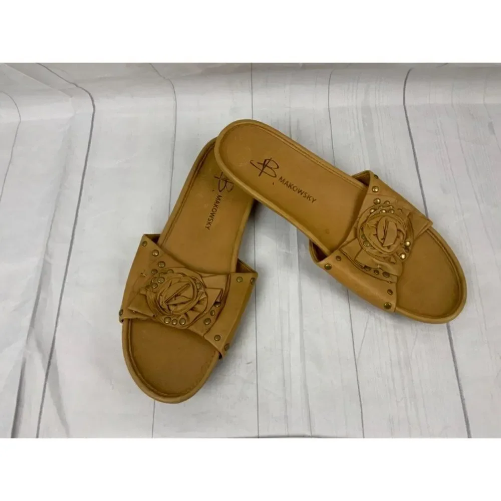 B Makowsky Tan Leather Sandals. Sz 10M
